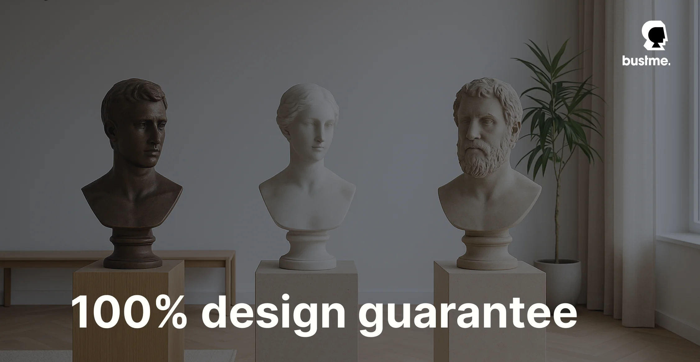 100-design-garanti Tre buster i skandinavisk showroom (ung mand, ung kvinde, mand med skæg) – 100% design garanti på buster